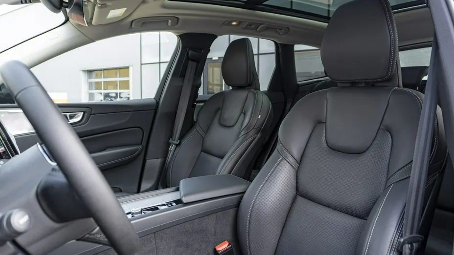 VOLVO XC60 -