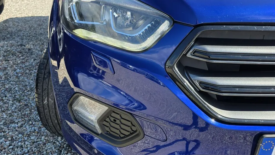 FORD Kuga -