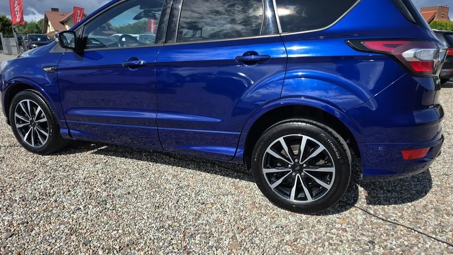 FORD Kuga -