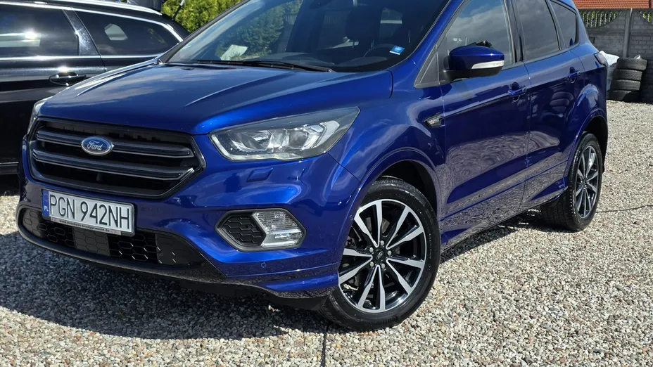 FORD Kuga -