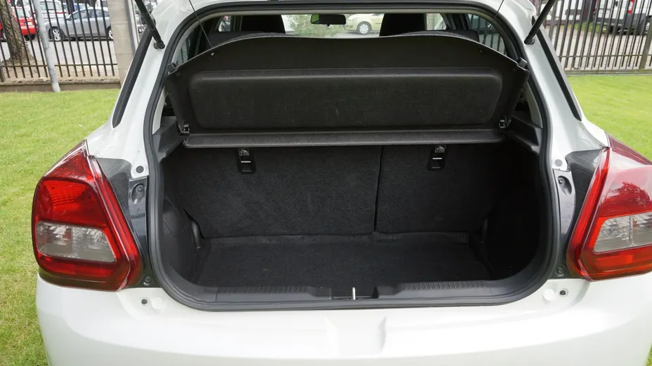 SUZUKI Swift -