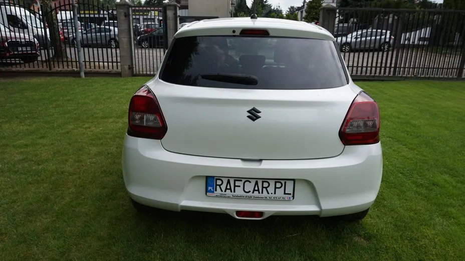 SUZUKI Swift -