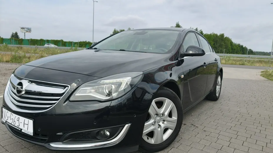 OPEL Insignia -