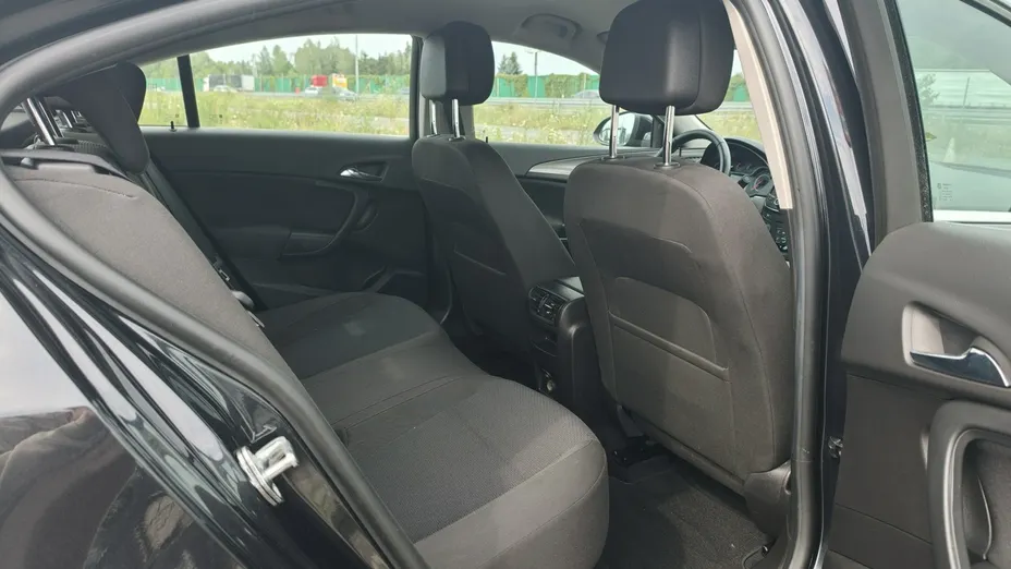 OPEL Insignia -