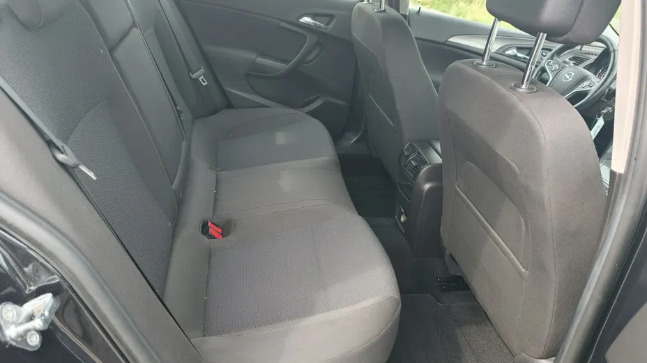 OPEL Insignia -