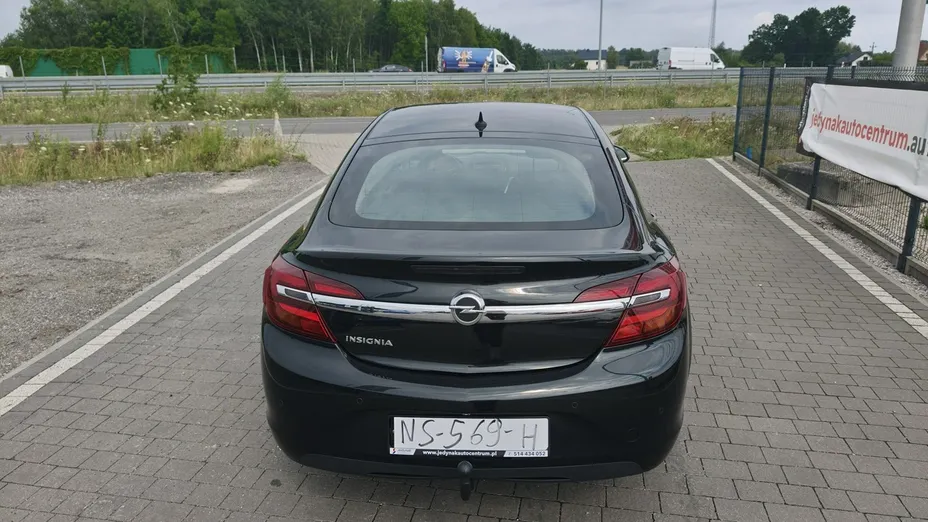 OPEL Insignia -