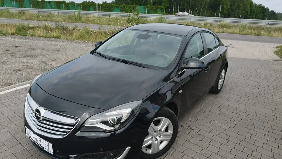 OPEL Insignia -