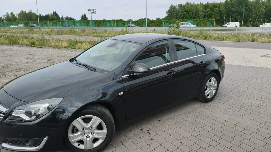 OPEL Insignia -