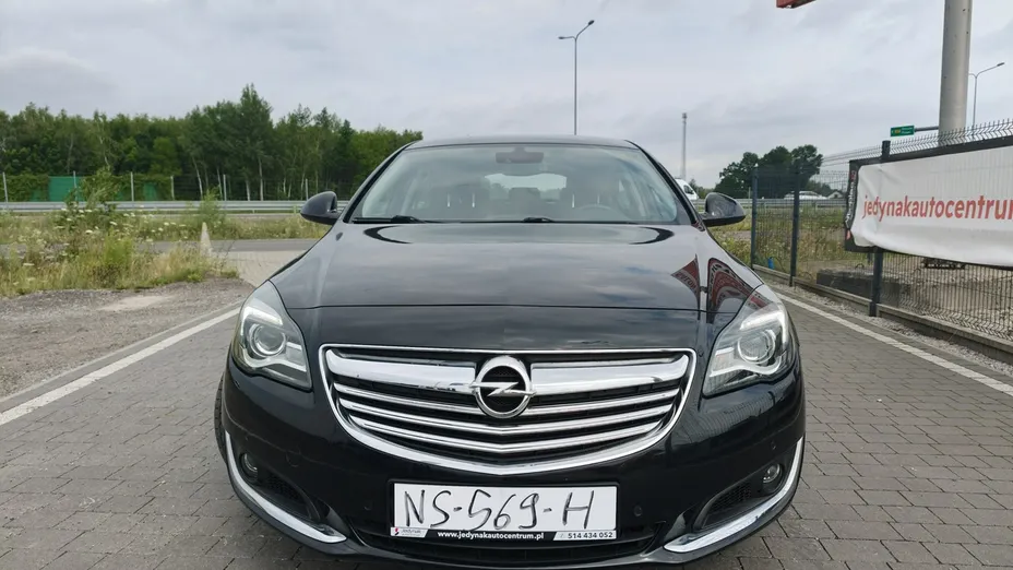 OPEL Insignia -