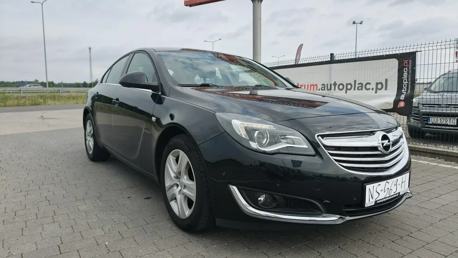 OPEL Insignia -
