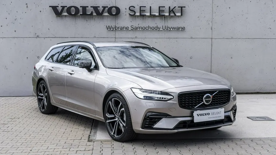 VOLVO V90 -