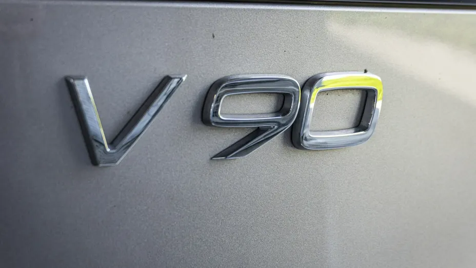 VOLVO V90 -