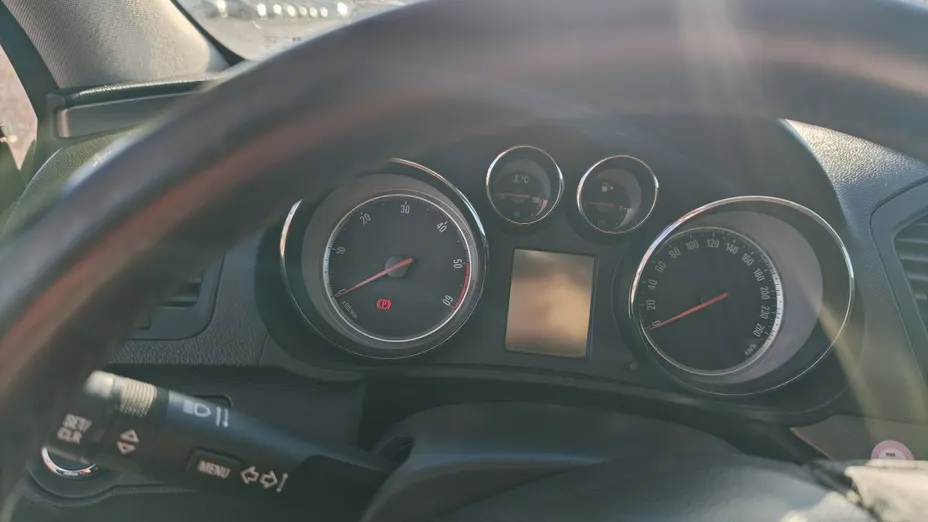 OPEL Insignia -