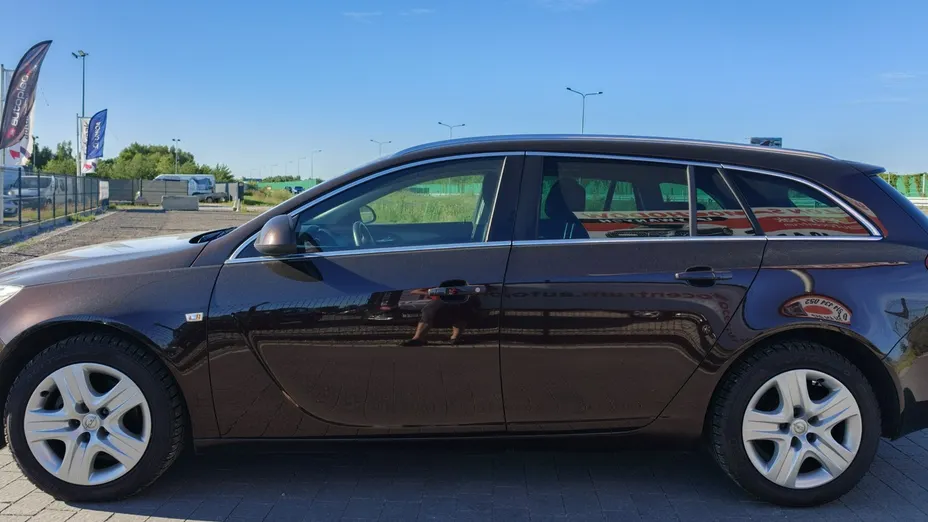 OPEL Insignia -