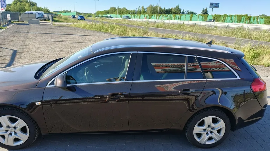 OPEL Insignia -