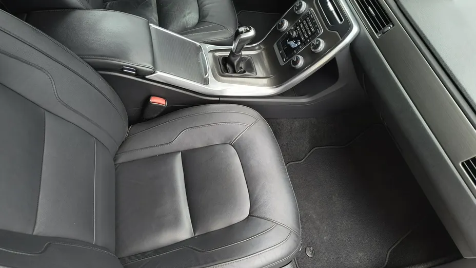VOLVO V70 -