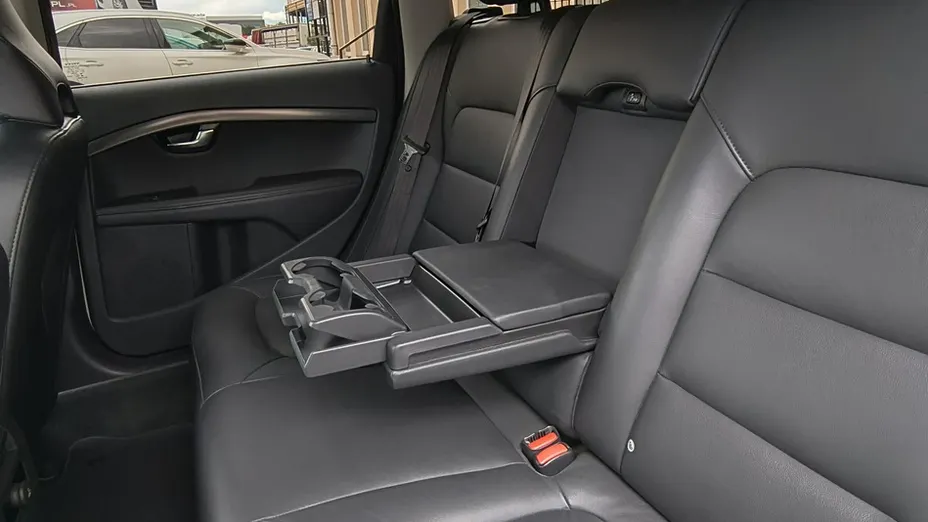 VOLVO V70 -