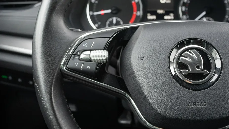 SKODA Octavia -