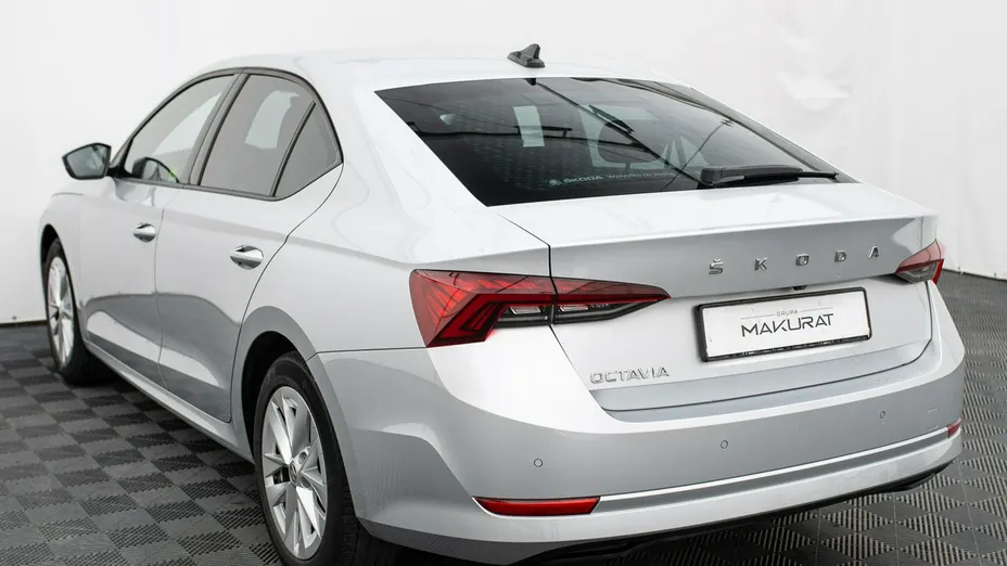 SKODA Octavia -