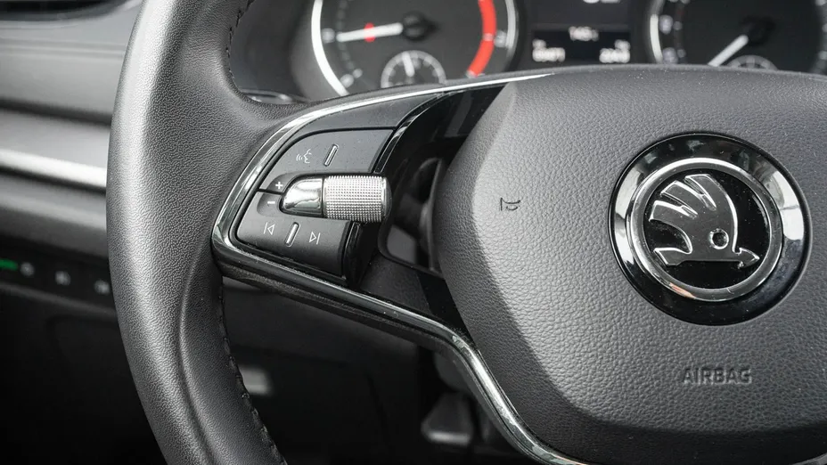 SKODA Octavia -
