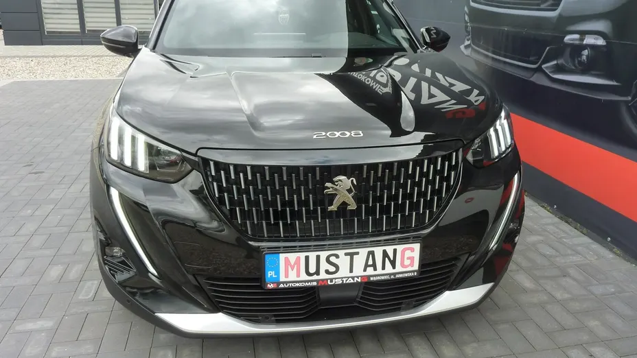 PEUGEOT 2008 -