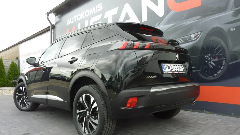 PEUGEOT 2008 -
