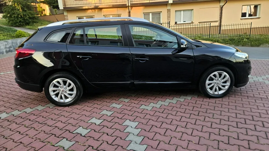 RENAULT Megane -