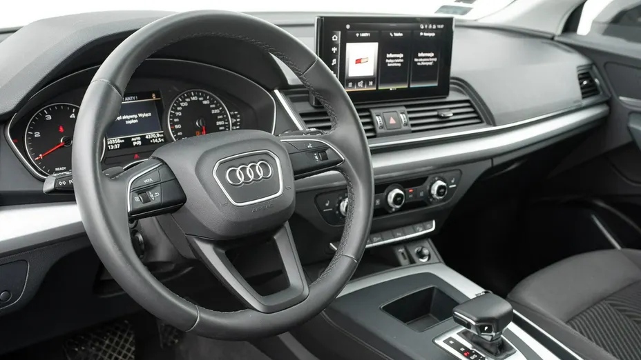 AUDI Q5 -