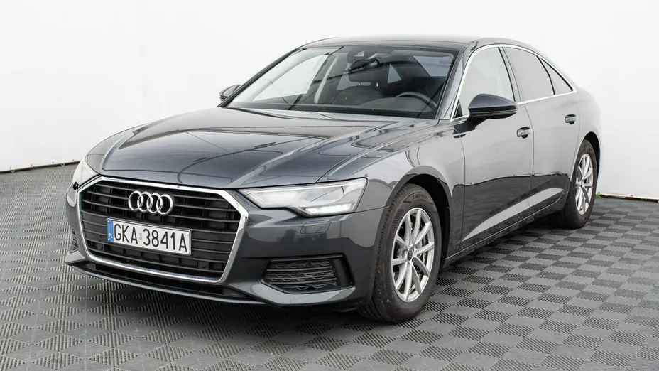 AUDI A6 -