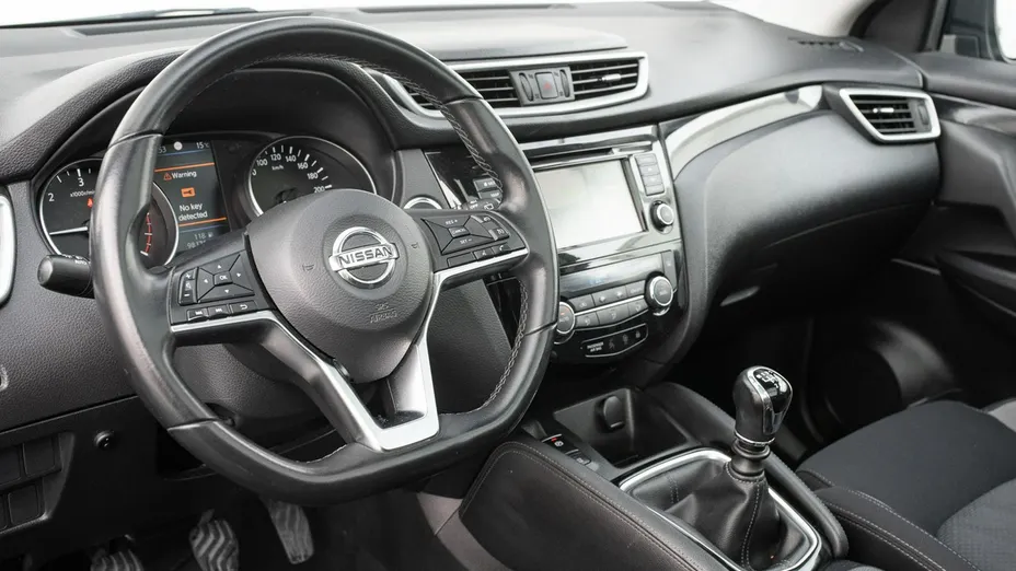 NISSAN Qashqai -