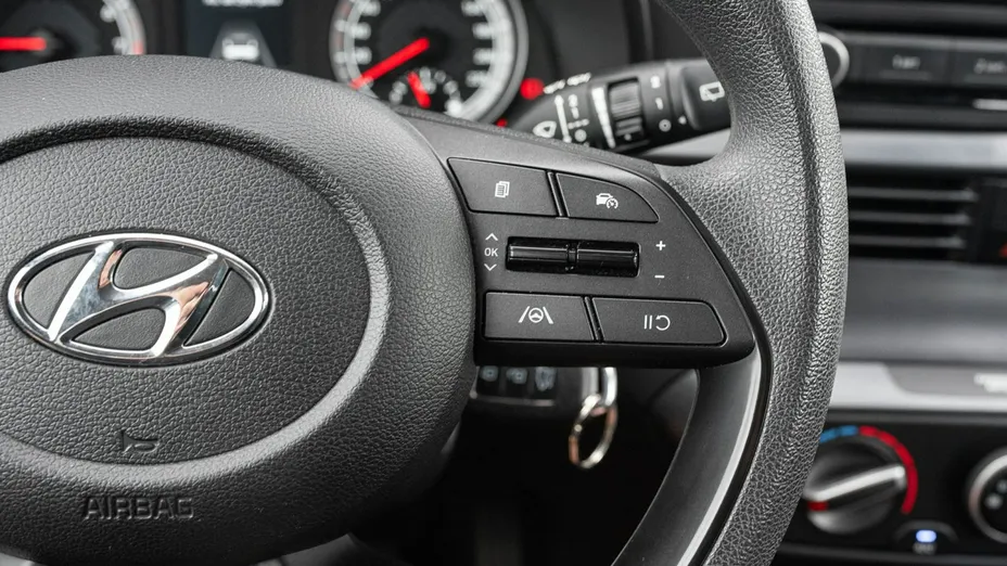 HYUNDAI i20 -