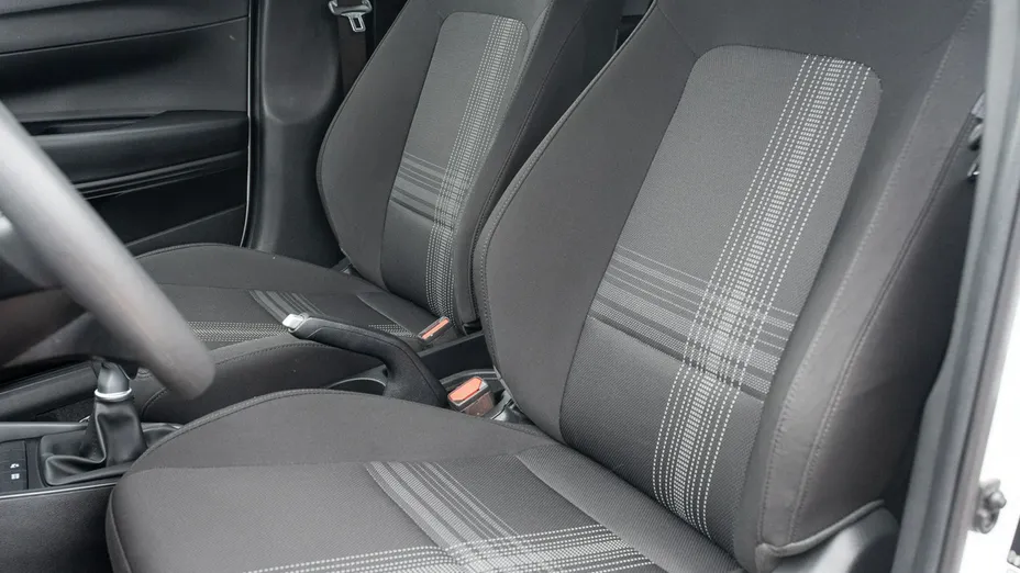 HYUNDAI i20 -