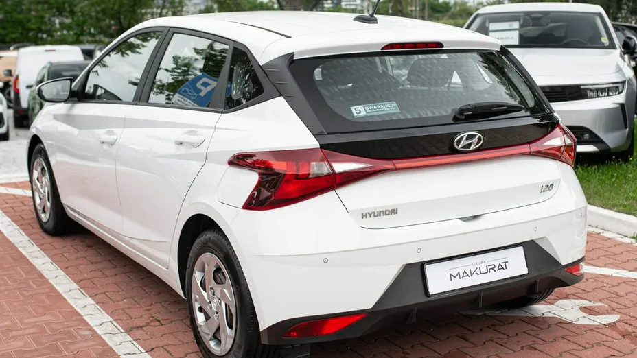 HYUNDAI i20 -