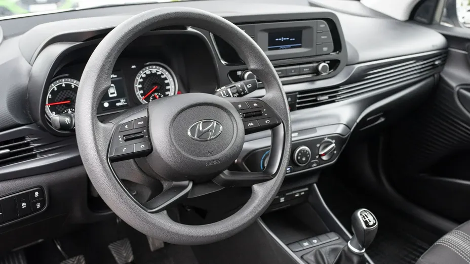 HYUNDAI i20 -