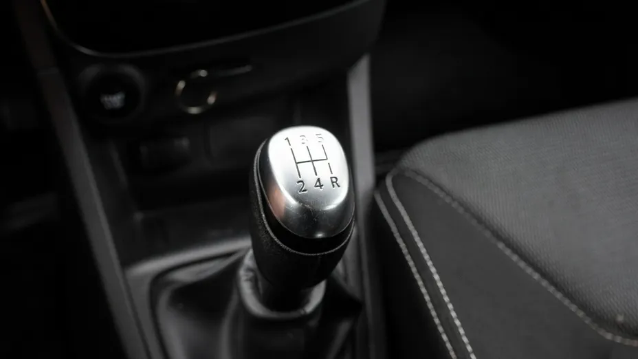 RENAULT Clio -