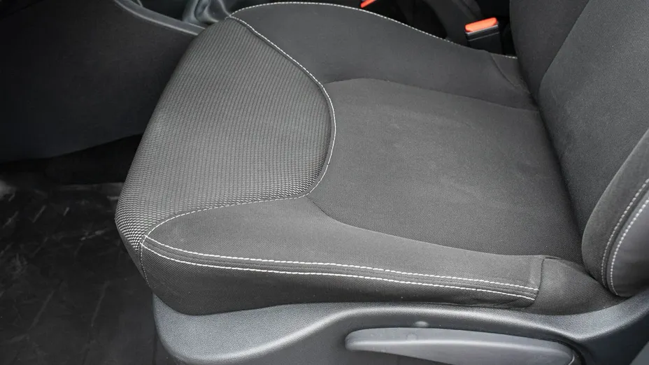 RENAULT Clio -