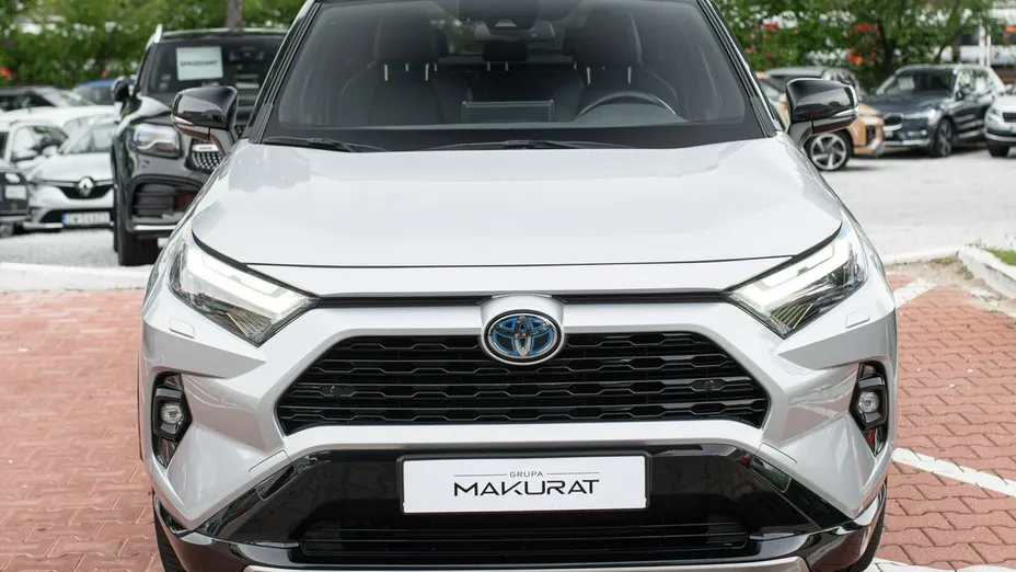 TOYOTA RAV4 -