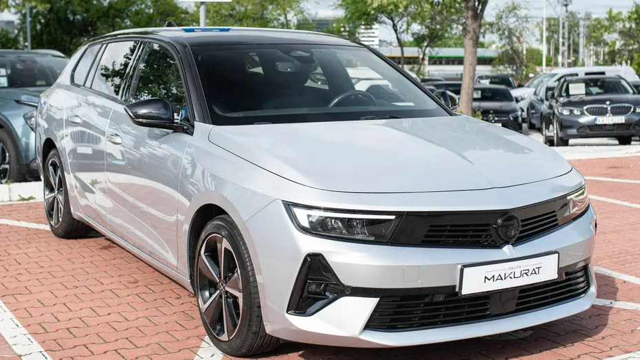 OPEL Astra -