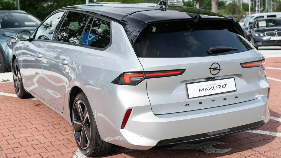 OPEL Astra -