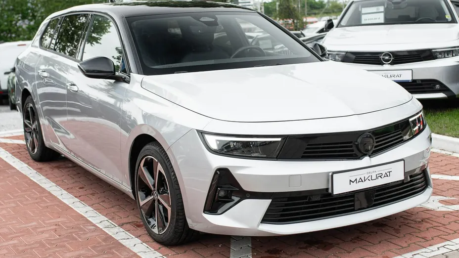 OPEL Astra -
