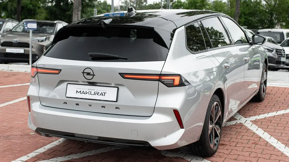 OPEL Astra -