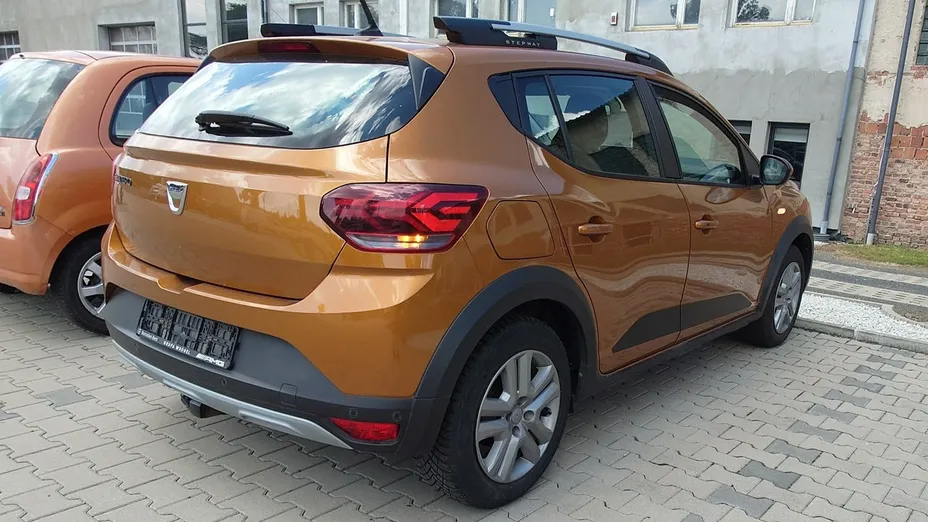 DACIA Sandero -