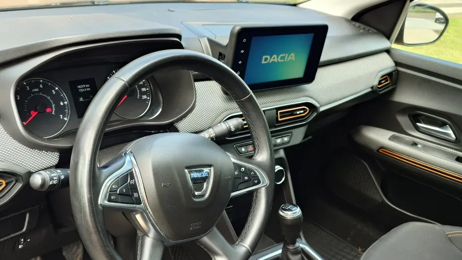 DACIA Sandero -