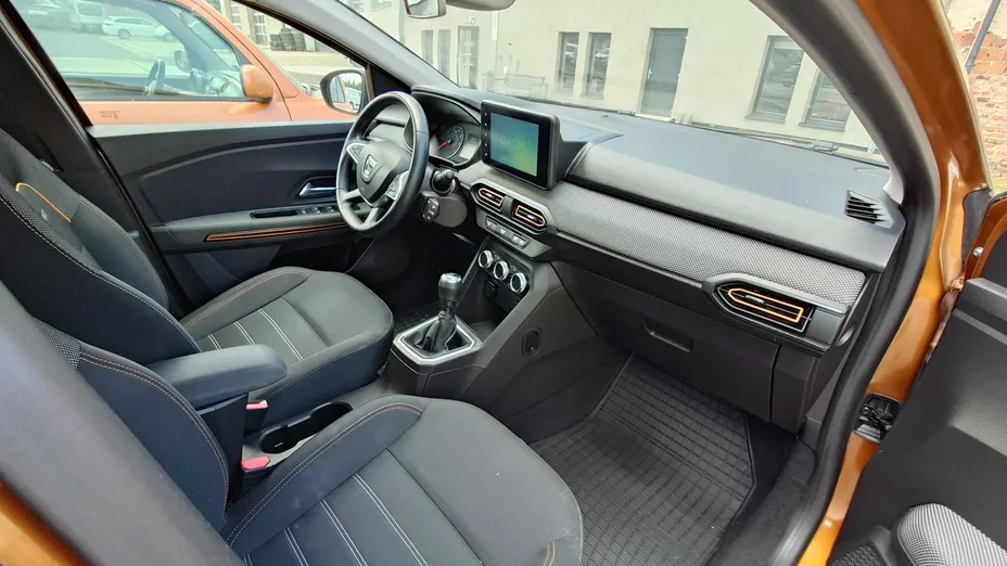 DACIA Sandero -