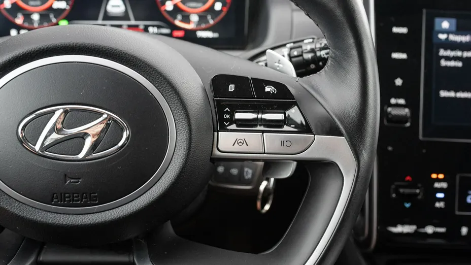 HYUNDAI Tucson -