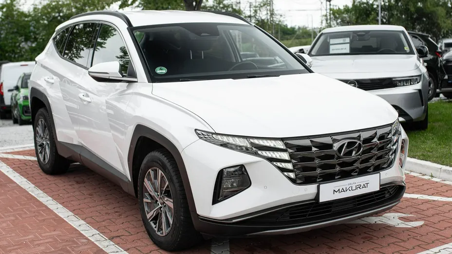 HYUNDAI Tucson -