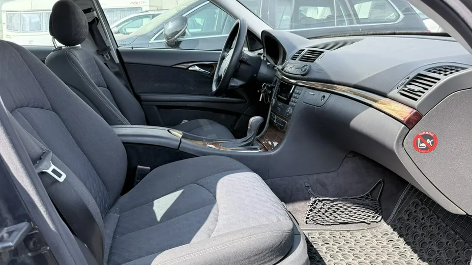 MERCEDES-BENZ E Klasa -