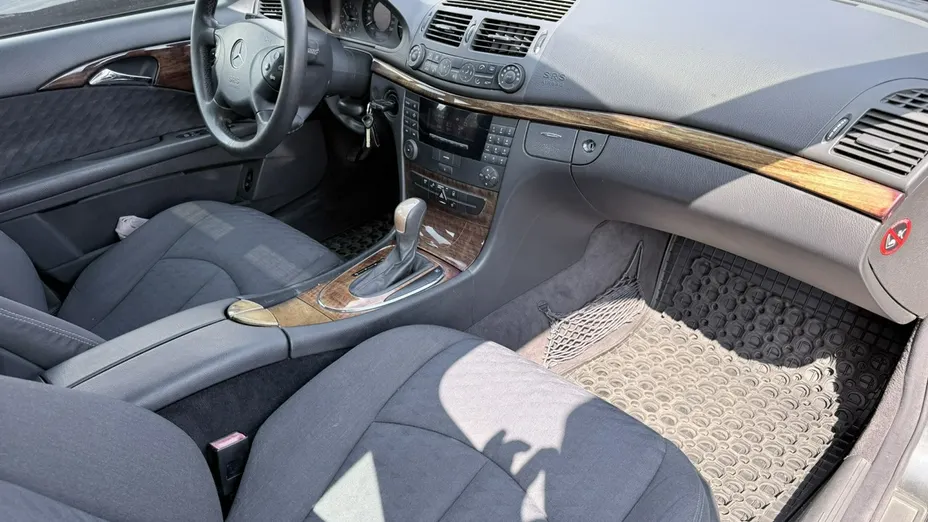 MERCEDES-BENZ E Klasa -