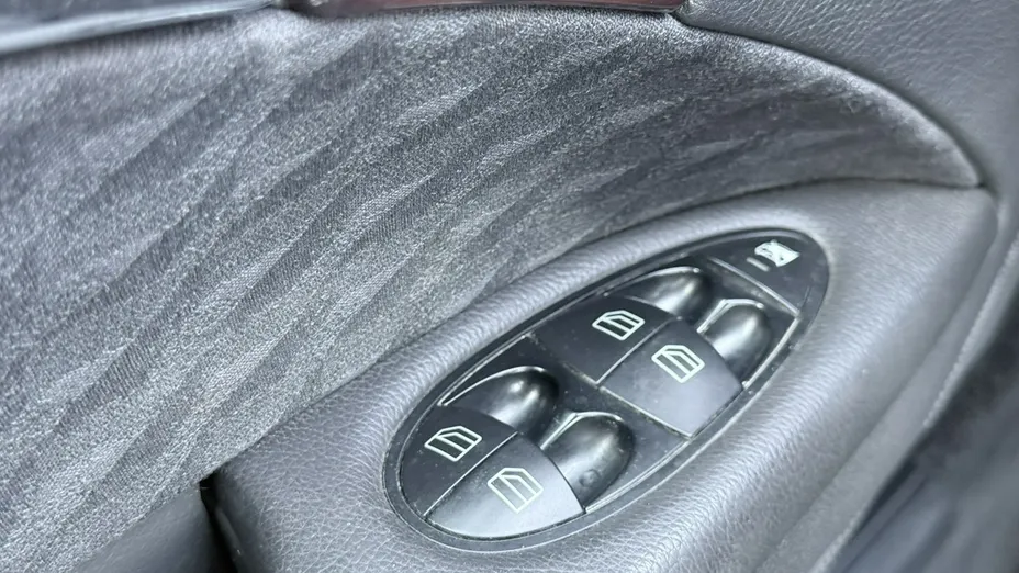 MERCEDES-BENZ E Klasa -