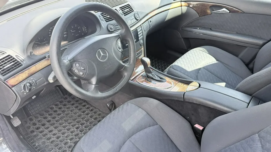 MERCEDES-BENZ E Klasa -